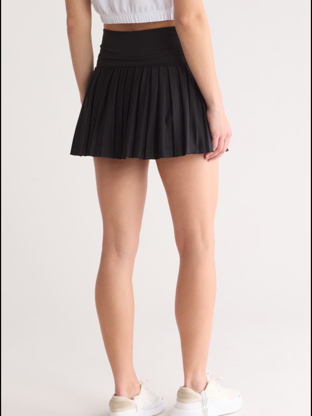 Yogalicious Black Pleated Mini Skirt with High Waist